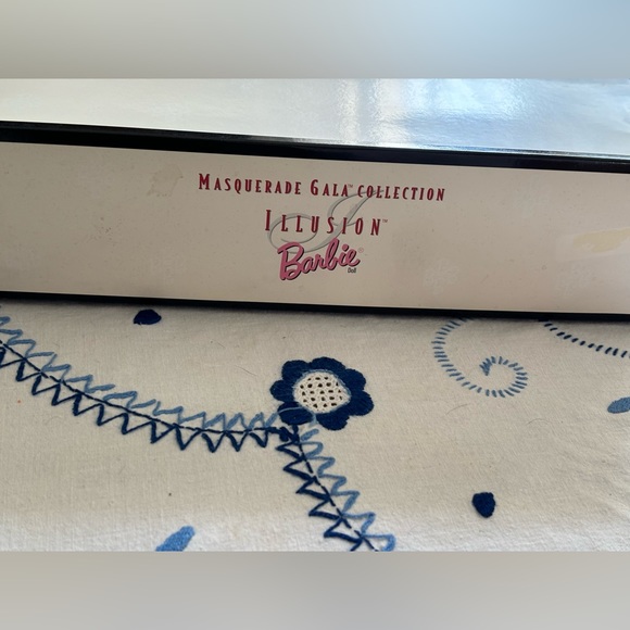 Barbie illusion, masquerade gala collection - Picture 6 of 8